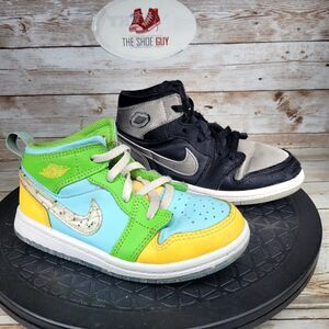 Air Jordan 1 Mid 2 Pair Bundle Kid's Size 10C Black/Yellow Athletic Shoes